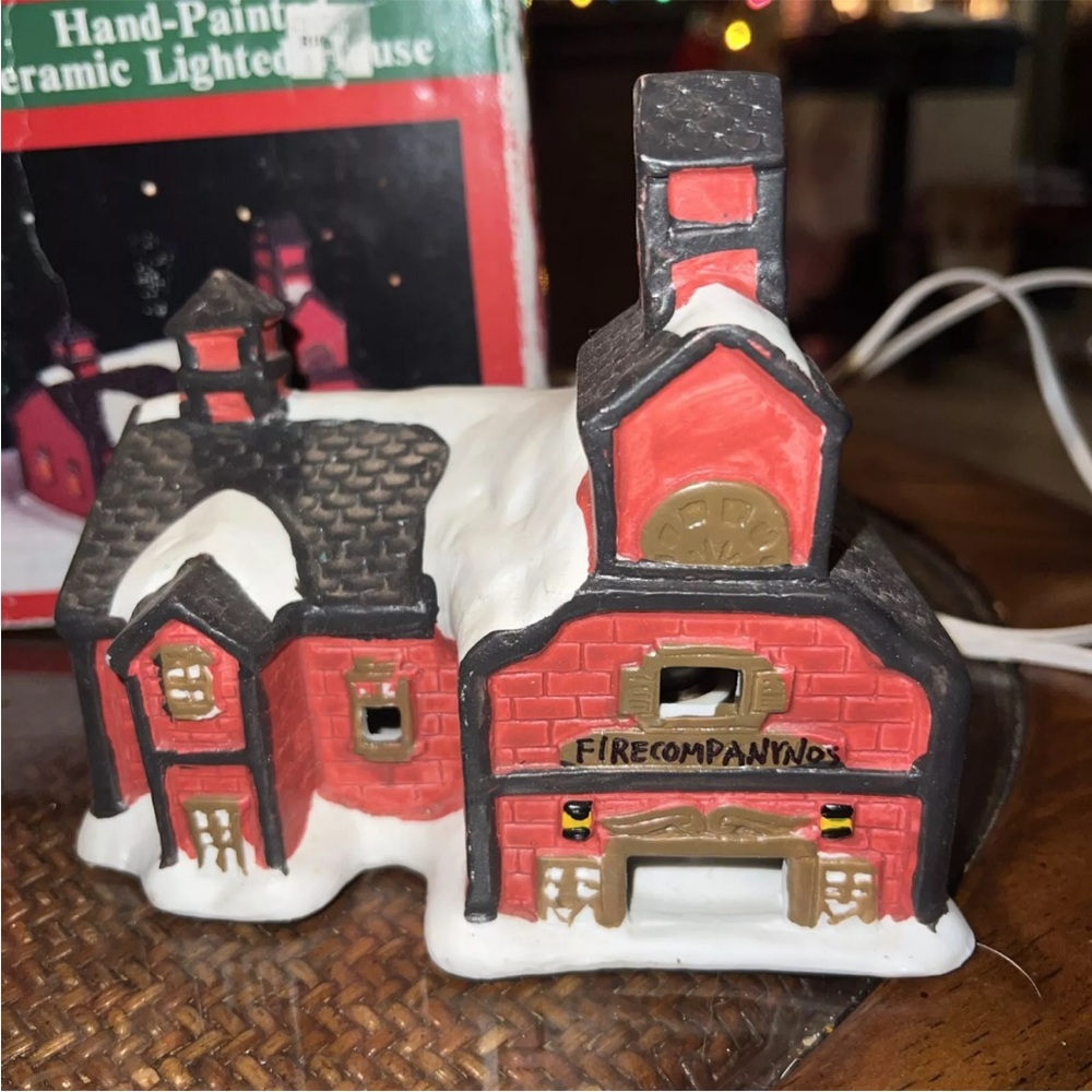 Liberty Red Holiday Decor Miniature Building